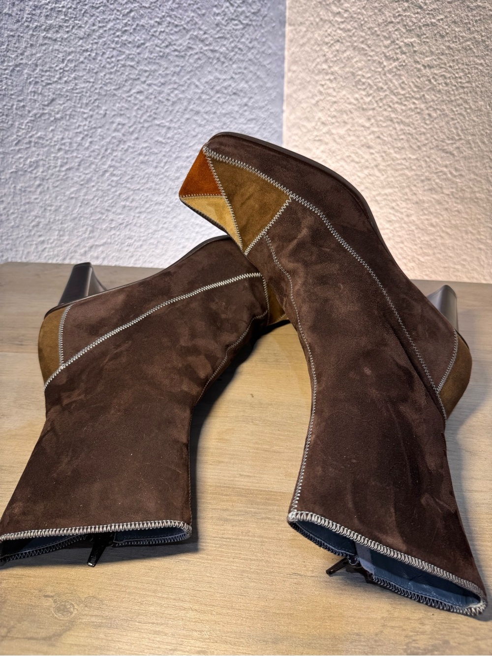 Materia Prima Italy Patchwork Suede Ankle Boots EU 39.5 US 9 Brown
NWOT - Picture 11 of 12